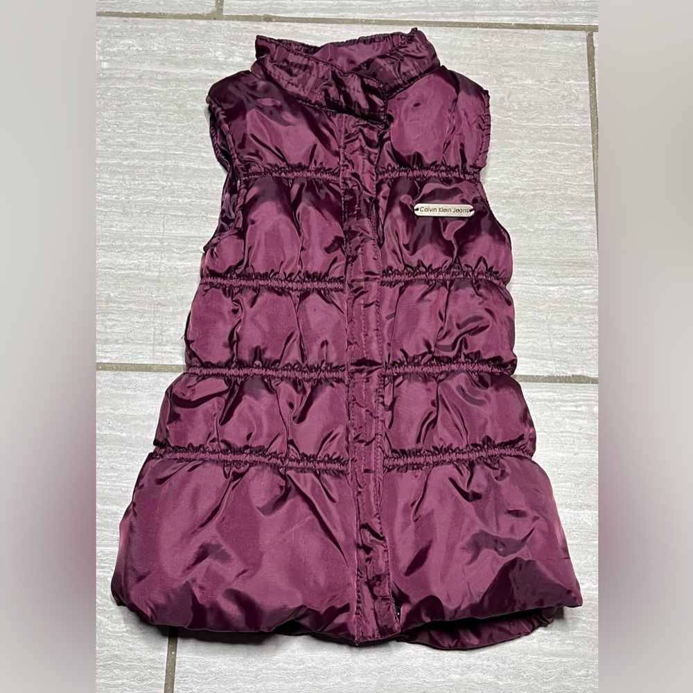 Calvin Klein Girl’s Size 5 Casual Quilted Puffer Vest Girls Jacket Purple